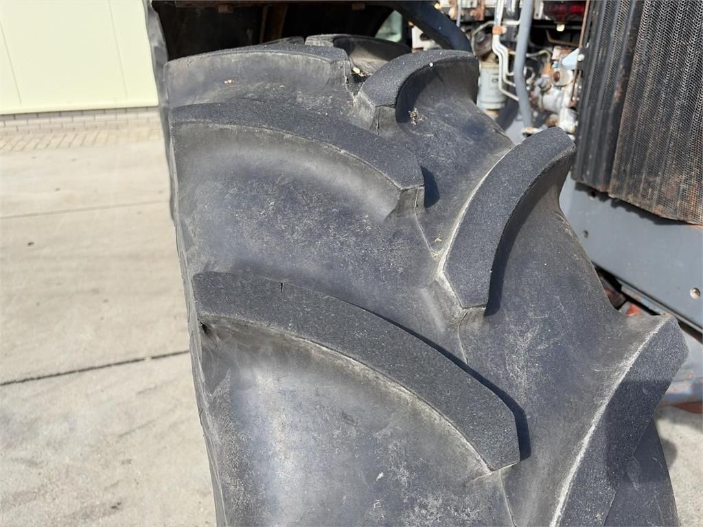 New Holland 8340 SLE