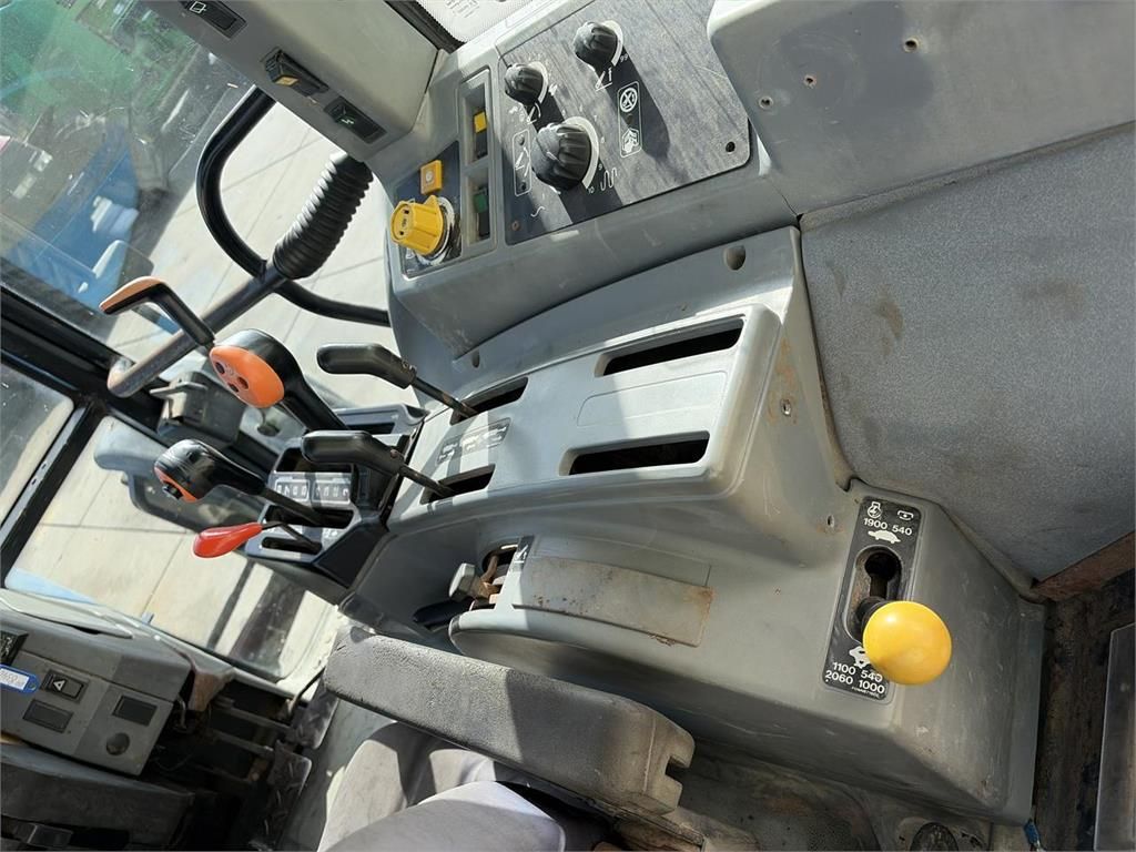 New Holland 8340 SLE