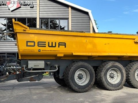DEWA CC303 Kipper mit Ladekapazität von 30 Ton