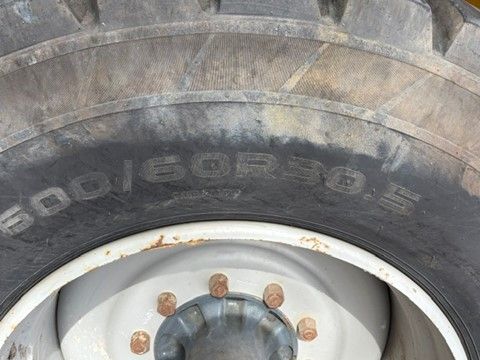 DEWA CC303 Kipper mit Ladekapazität von 30 Ton