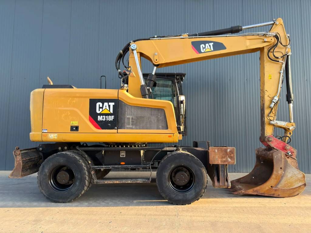 CAT M318F