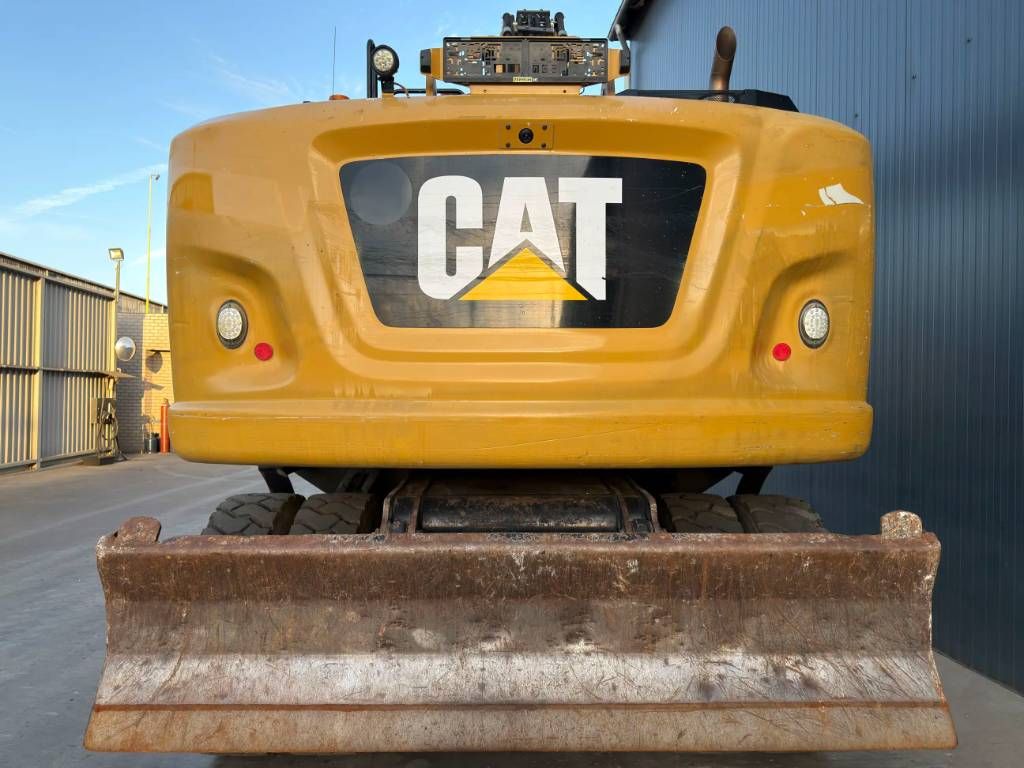 CAT M318F