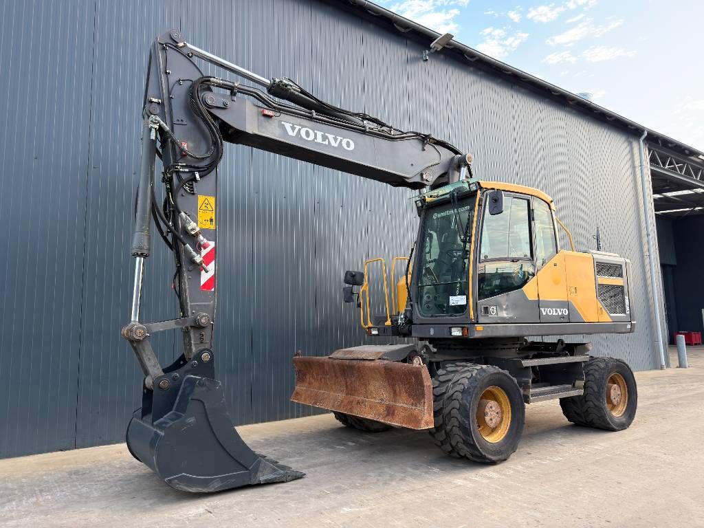 Volvo EW180E