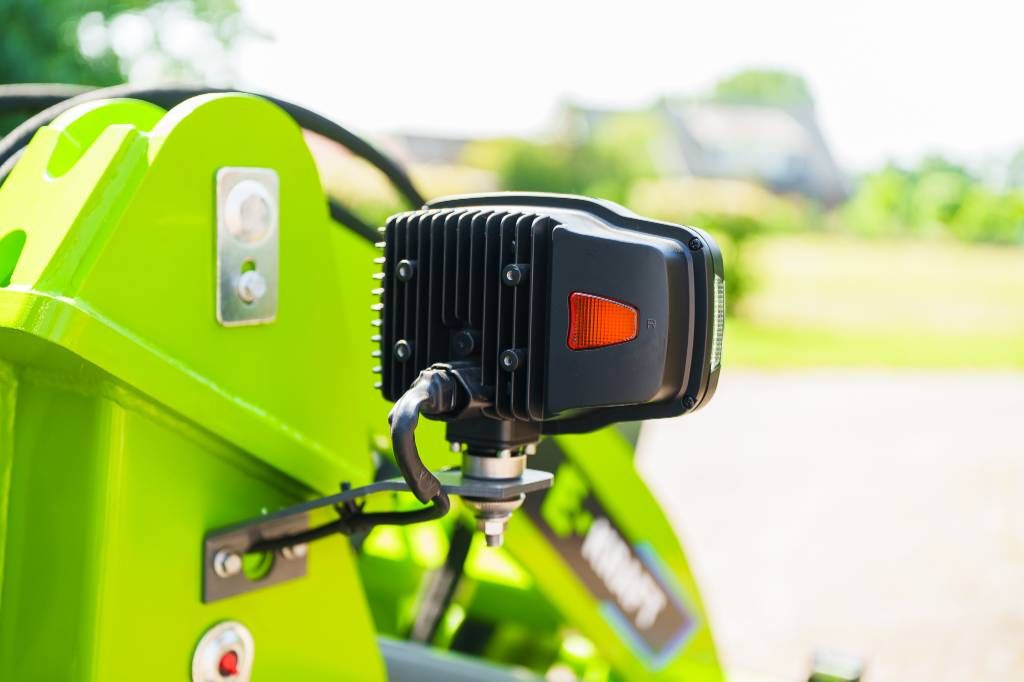 E-Kraft E1000 PRO Lithium minishovel wiellader