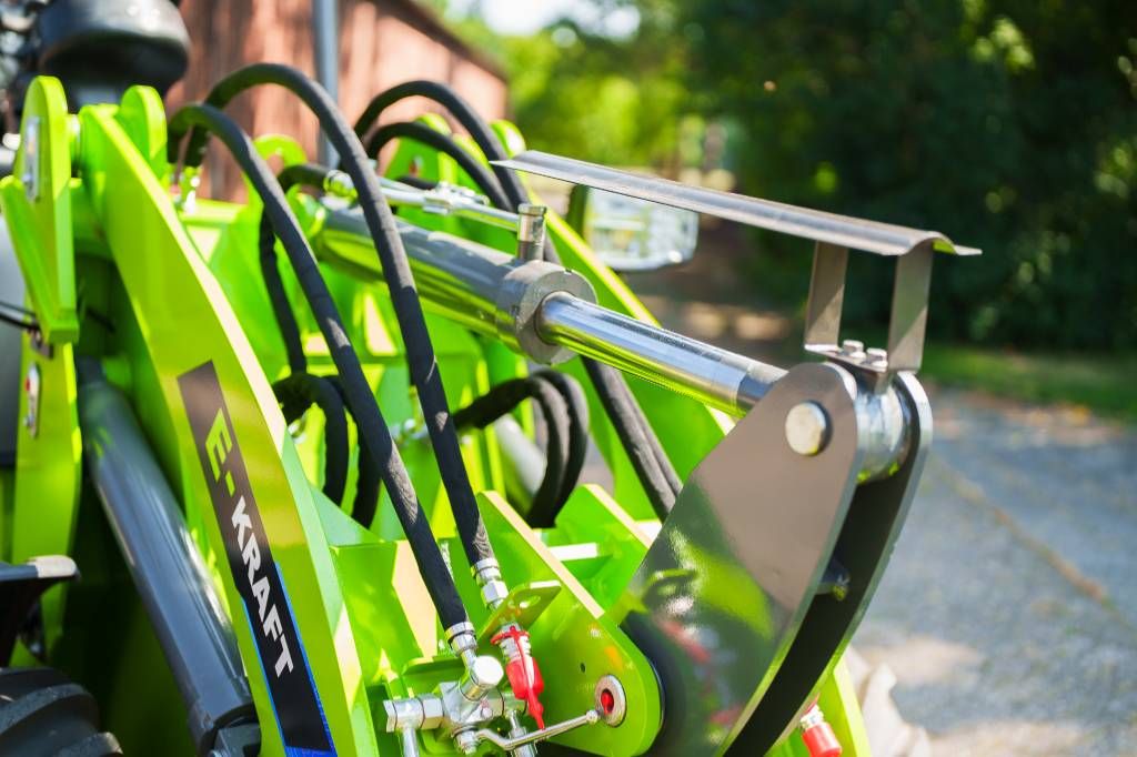 E-Kraft E1000 PRO Lithium minishovel wiellader