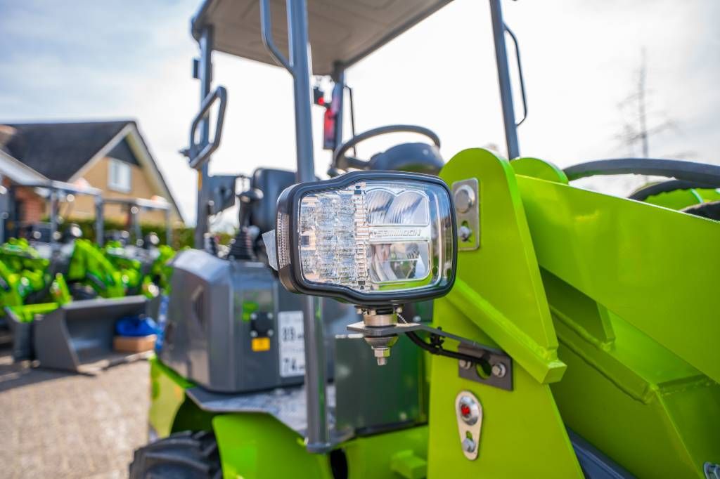E-Kraft E1000 Elektrische Minishovel wiellader