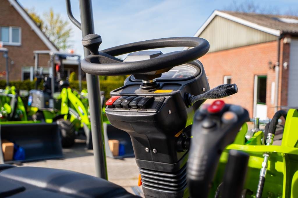E-Kraft E1000 Elektrische Minishovel wiellader