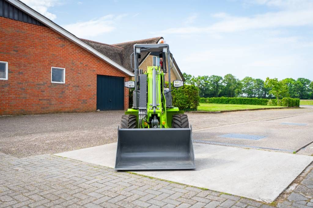 E-Kraft T600 Elektrische telescoopshovel