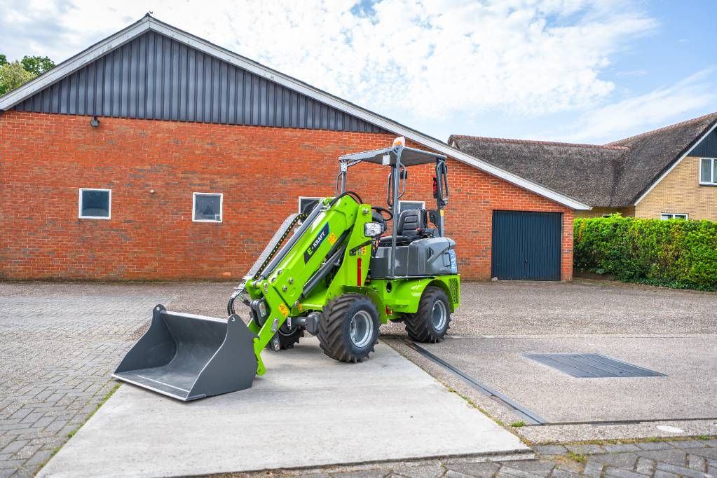 E-Kraft T600 Elektrische telescoopshovel