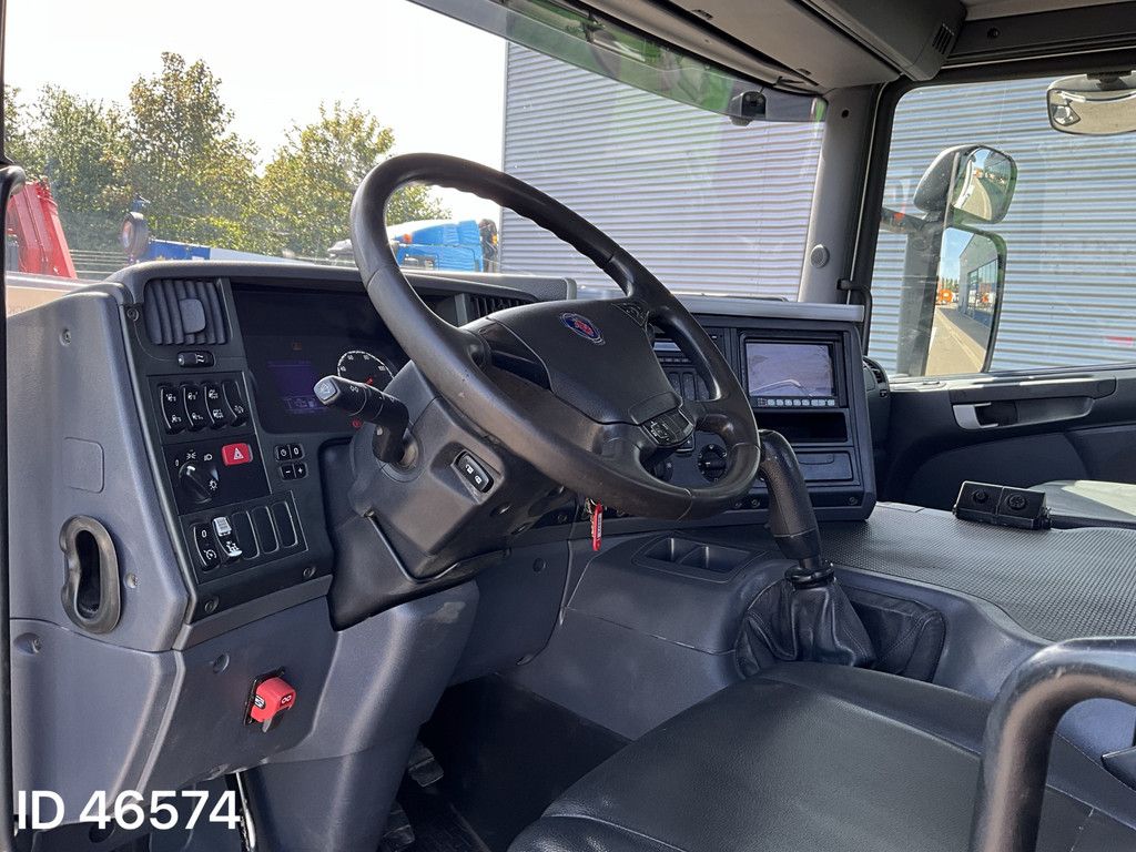 Scania P 360 6x4 Euro 6 Hiab haakarmsysteem Just 101.456 km!