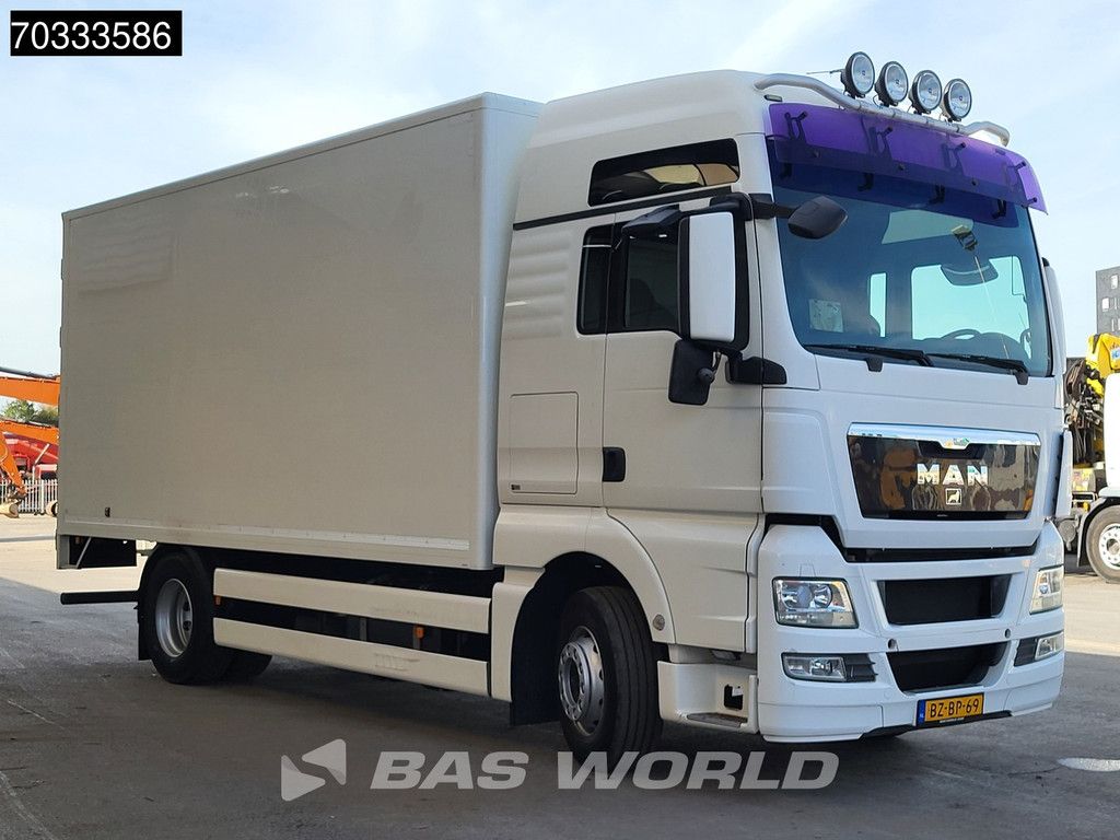 MAN TGX TGX 18.360 4X2 NL-truck Driving school Lessons trucks Manual Euro 4