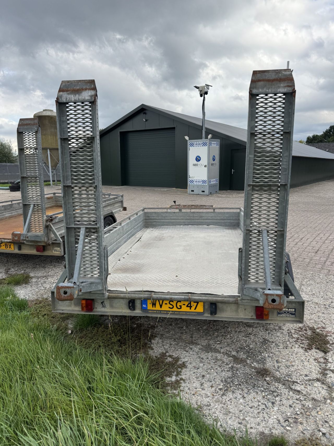 Humbaur HS2000 machinetransporters 2 stuks met werk