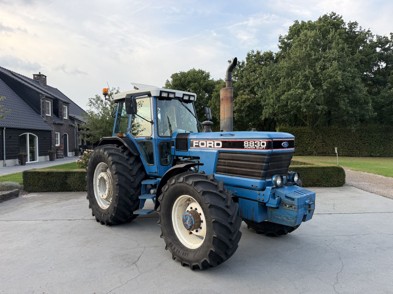 Ford 8830 powershift luchtremmen