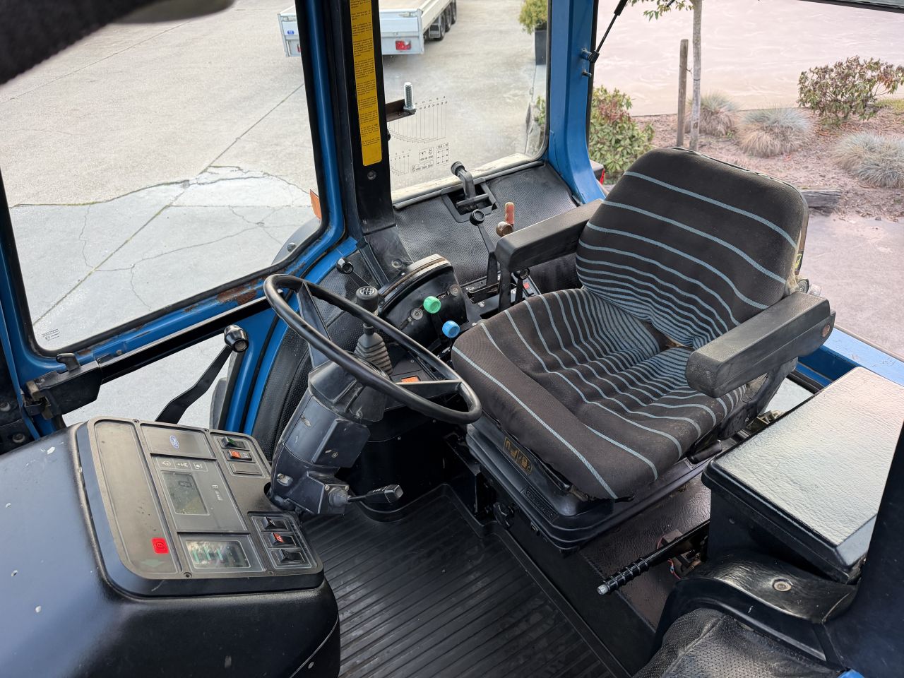 Ford 8830 powershift luchtremmen