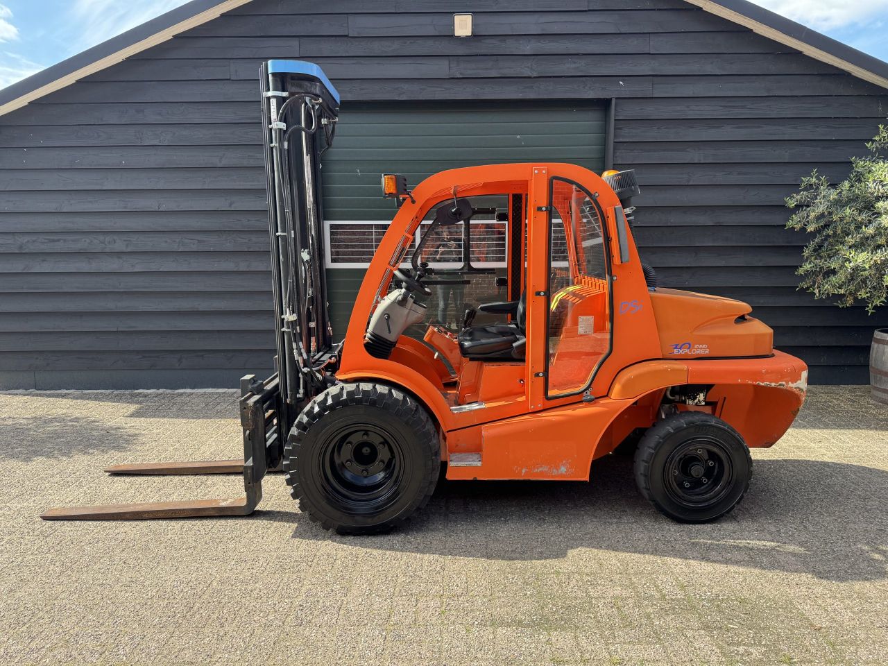 MAST EXPLORER H30DSI 2WD ruwterreinheftruck (bj 2012)