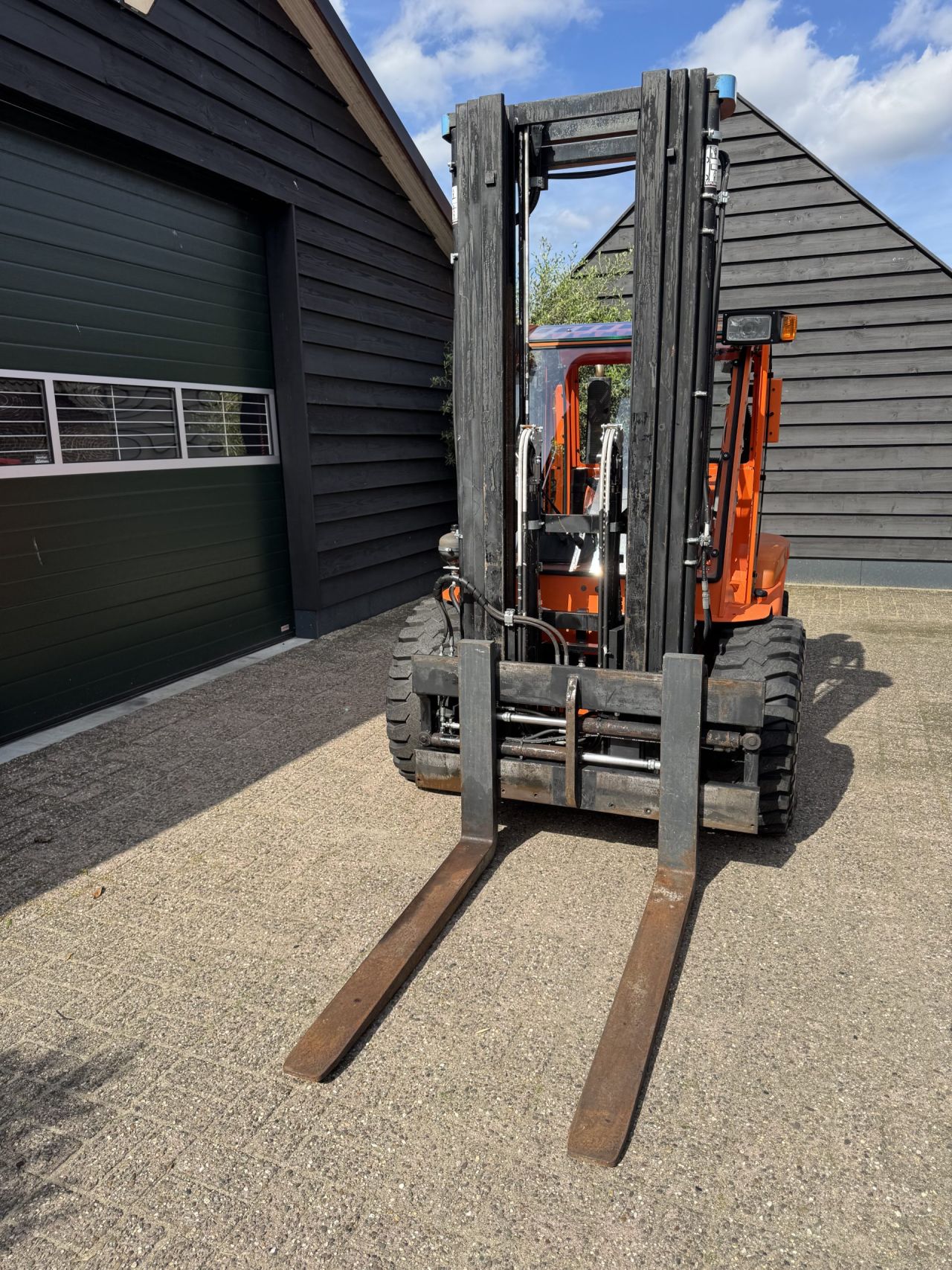 MAST EXPLORER H30DSI 2WD ruwterreinheftruck (bj 2012)