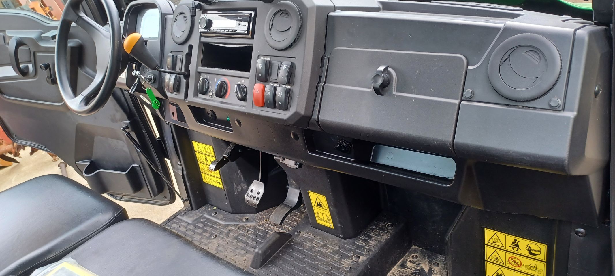Jon deere gator xuv 865 m 2023 rijbaren schade