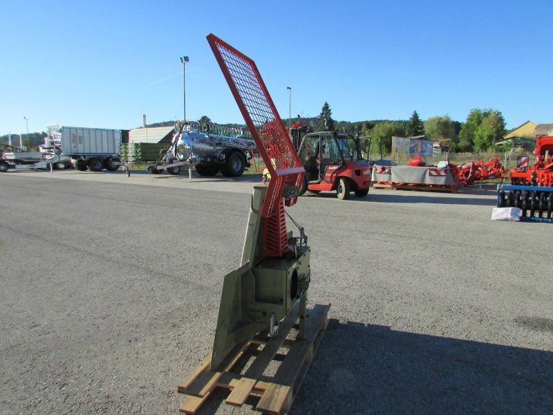 Holzknecht HS 145
