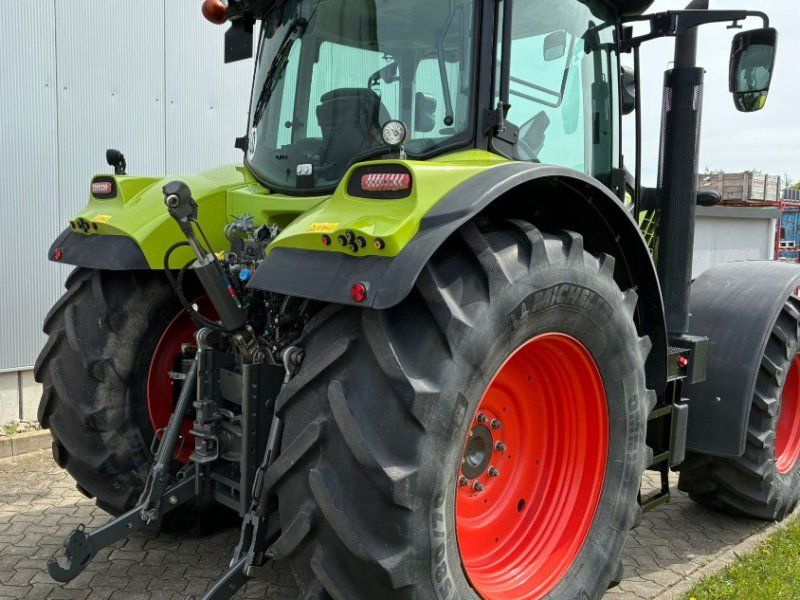 Claas Arion 650 Hexashift