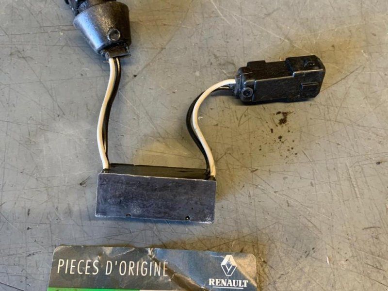 Renault Stecker 7700052843 für Differentialsperre