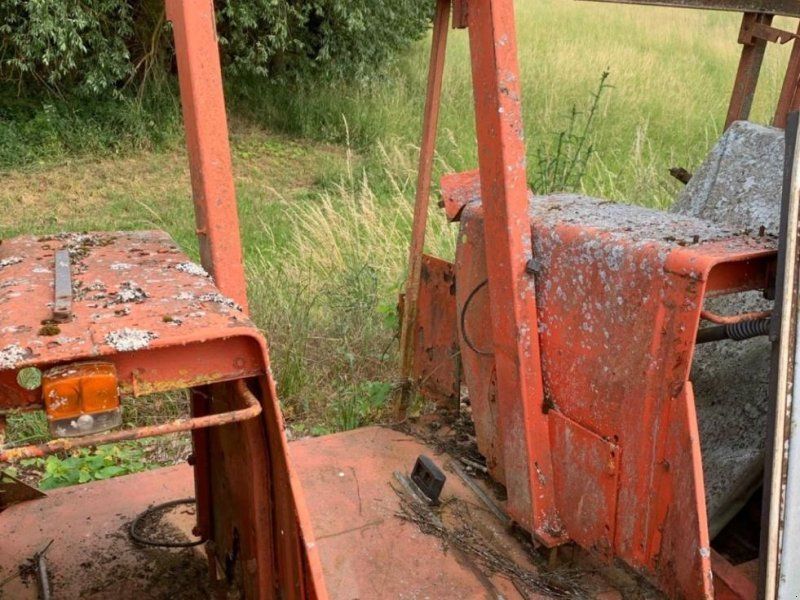 Renault Kotflügel  Überrollbüger 551 bis 651-4