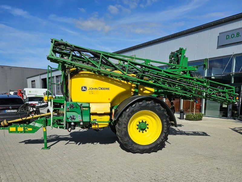 John Deere M 740i