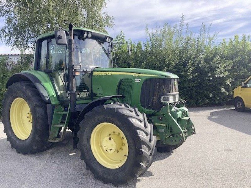 John Deere 6920