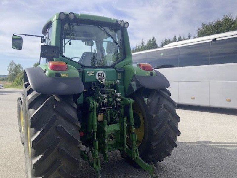 John Deere 6920