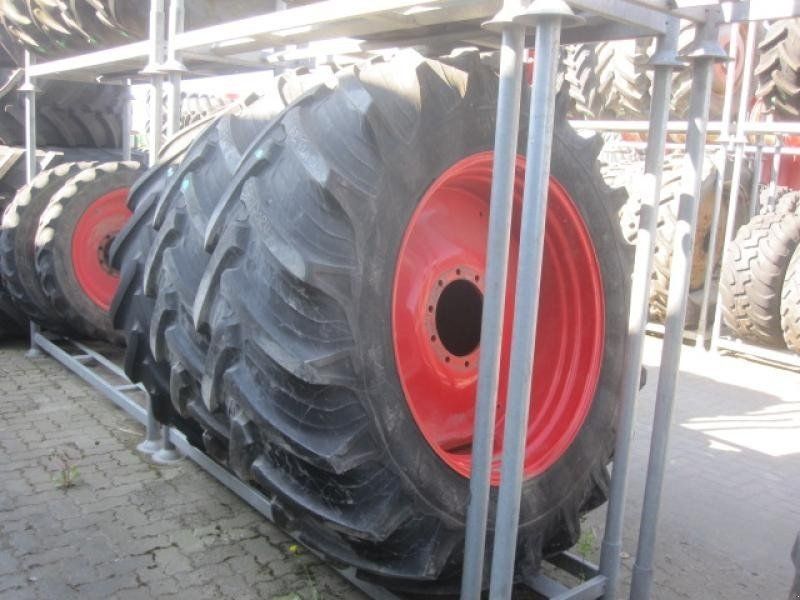 Taurus 2 Räder 580/70 R42