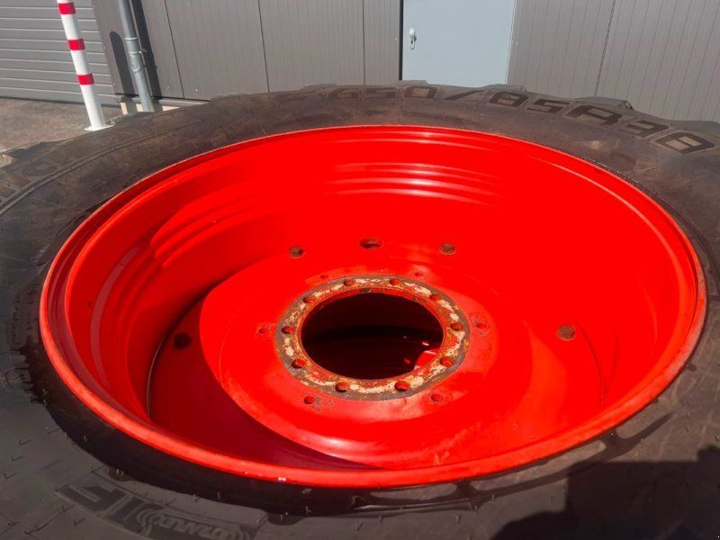 Michelin IF 650/85 R38 Axiobib