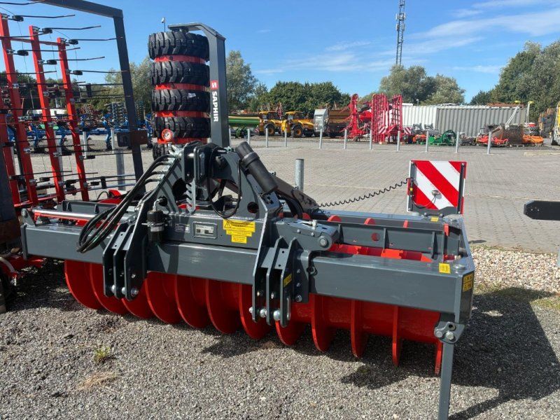 Saphir Silor Silage SW 30 H mit Kantenverdichter