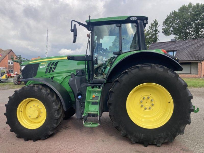 John Deere 6195M