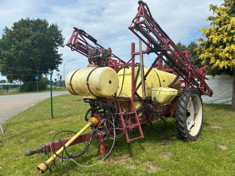 Hardi TZY 2400