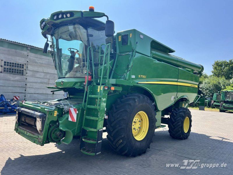John Deere S770