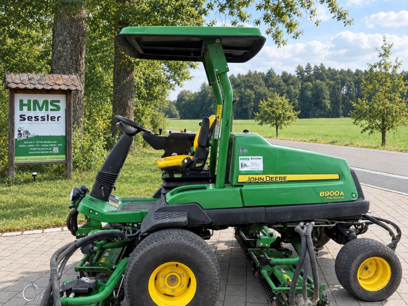 John Deere Precision Cut 8900 A