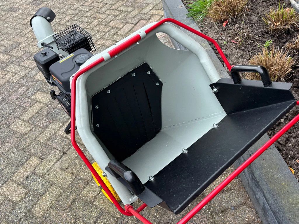 Lumag jong gebruikte hakselaar hc10 houtversnipperaar