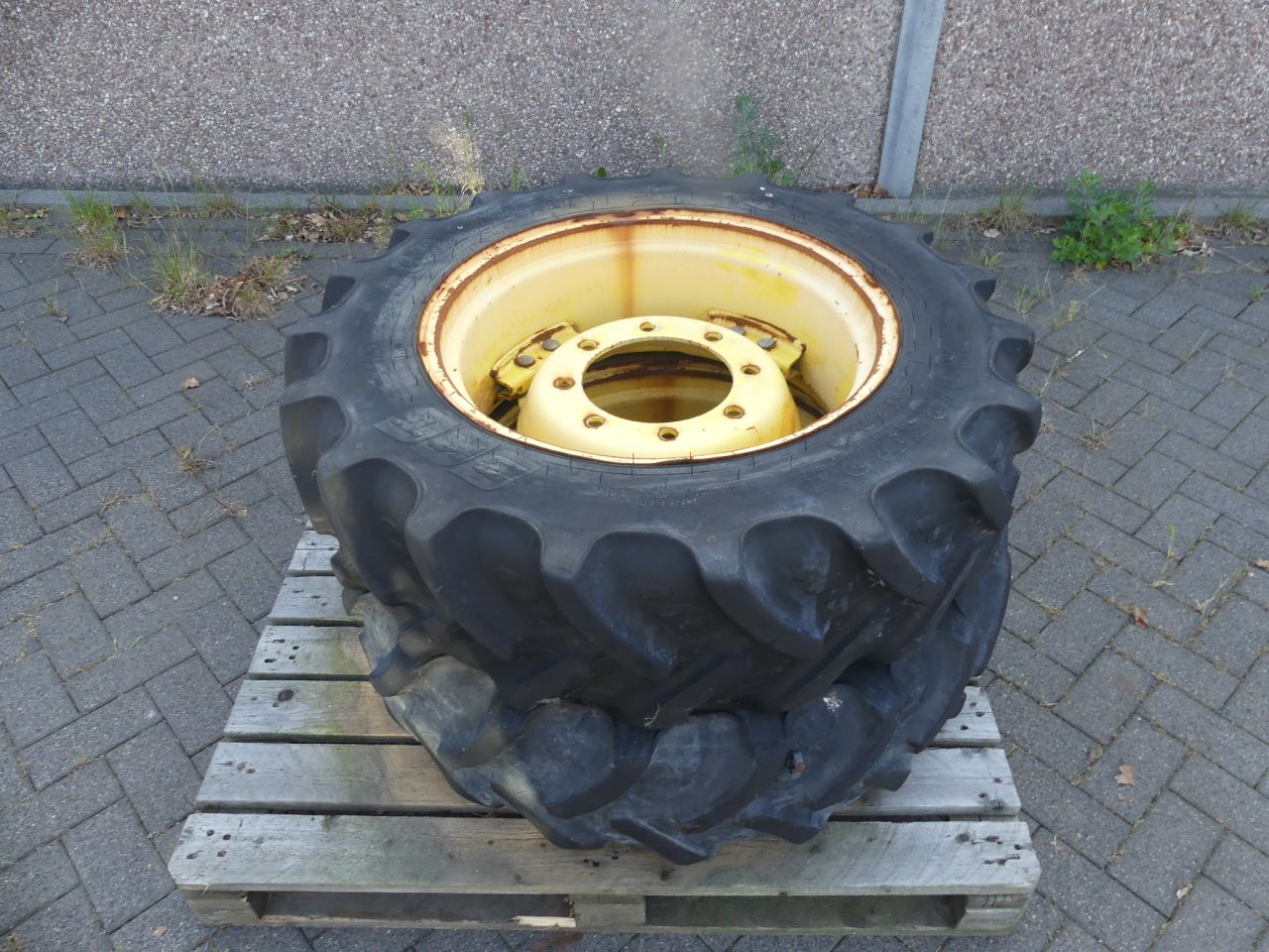 BKT Banden 280/85R24 John Deere