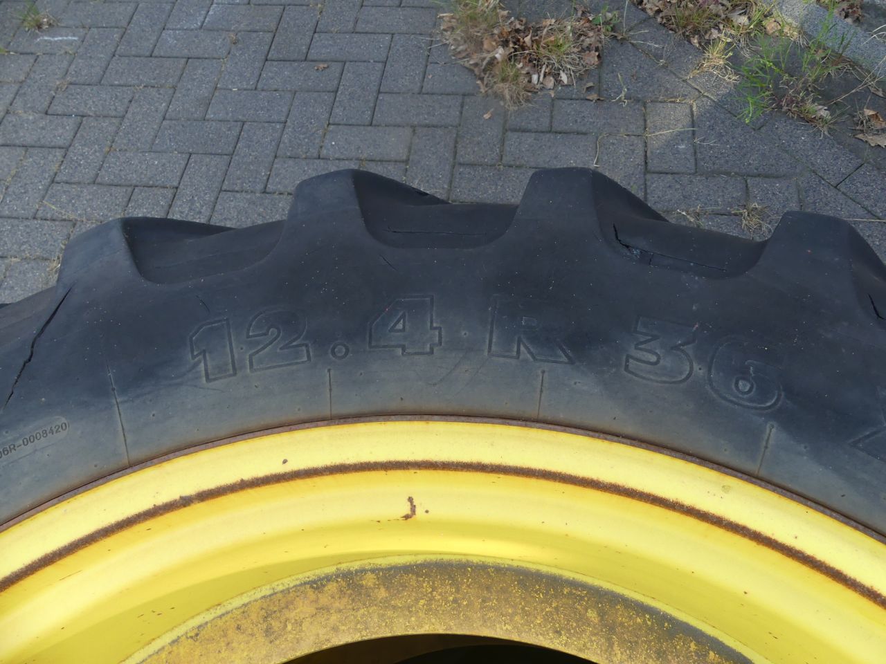 John Deere wielen 12.4R36 Michelin