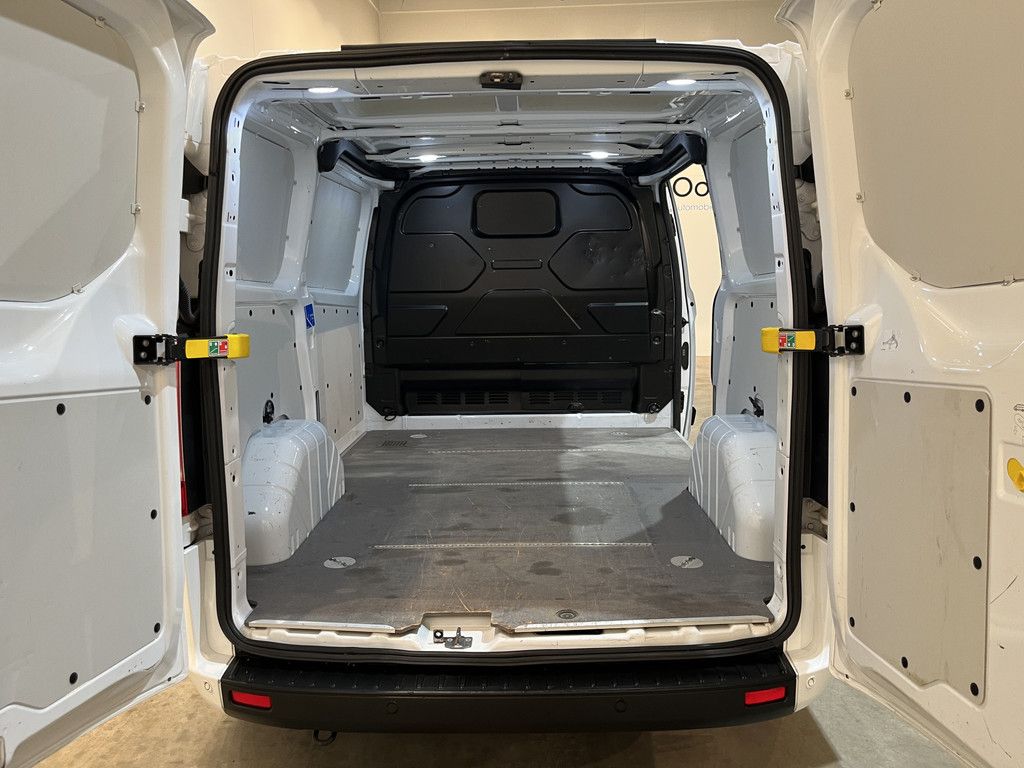 Ford Transit Custom 280 2.0 TDCI L1H1 Trend 130 PK / Euro 6 / Airco / CarPlay / Cruise Control / Camera / 3-Zits / 62.500 KM !!