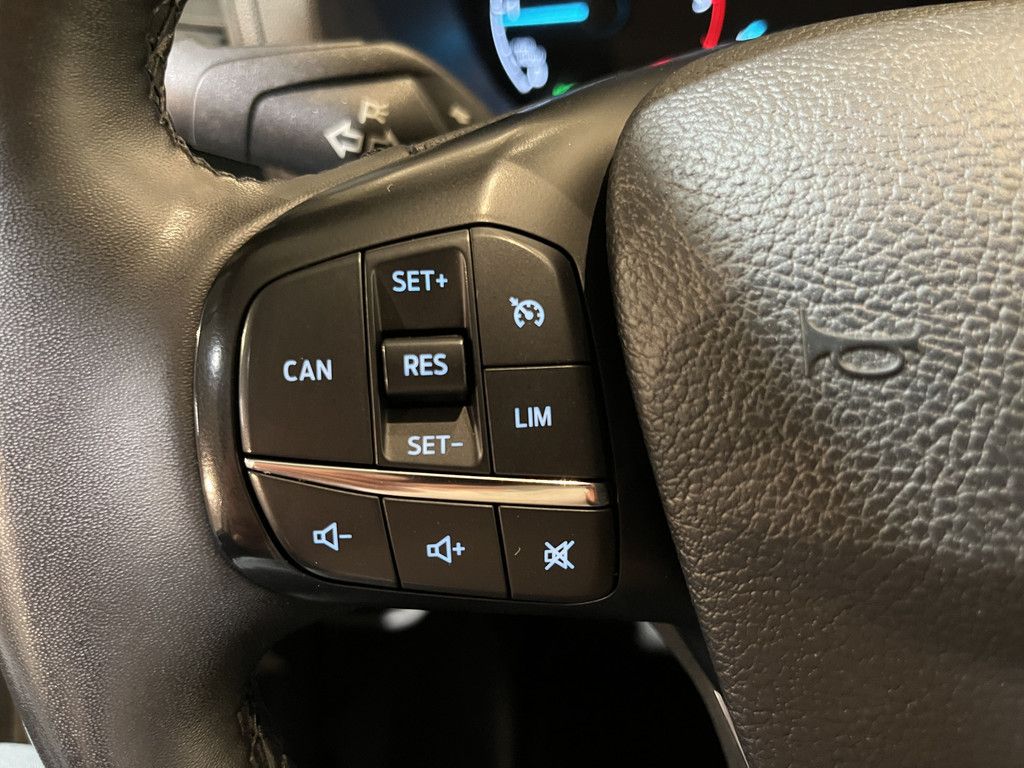 Ford Transit Custom 280 2.0 TDCI L1H1 Trend 130 PK / Euro 6 / Airco / CarPlay / Cruise Control / Camera / 3-Zits / 62.500 KM !!