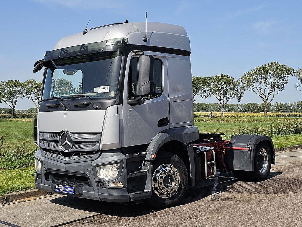 MERCEDES-BENZ ACTROS 1843
