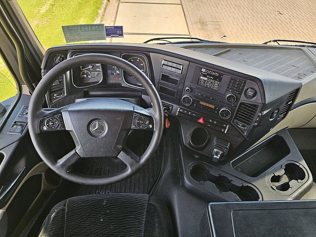MERCEDES-BENZ ACTROS 1843