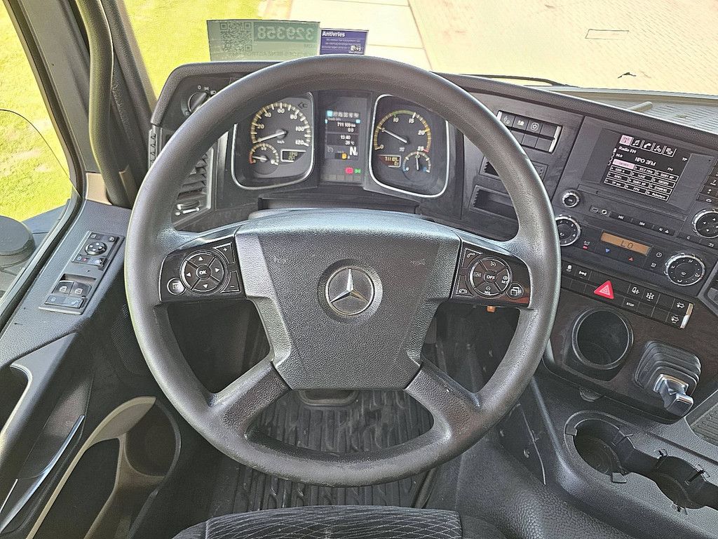 MERCEDES-BENZ ACTROS 1843