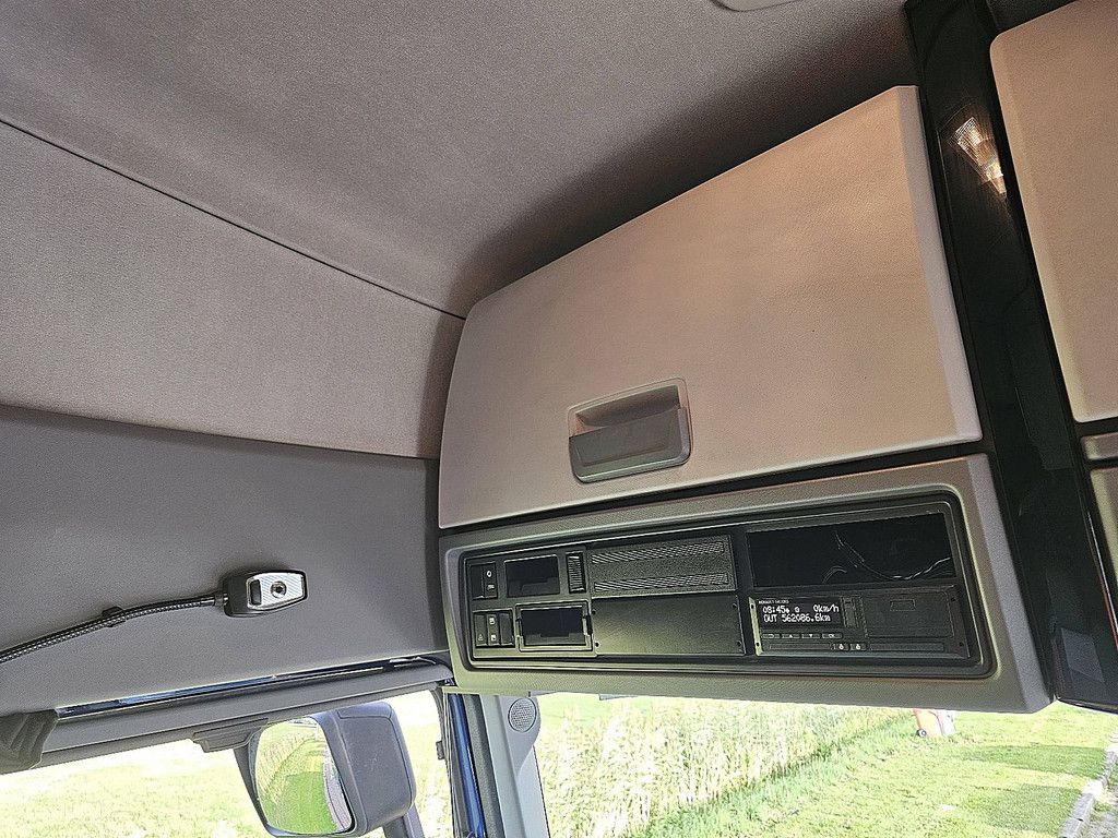 RENAULT T 440 13 LITER Retarder-Voith Skirts Full-Spoilers LED