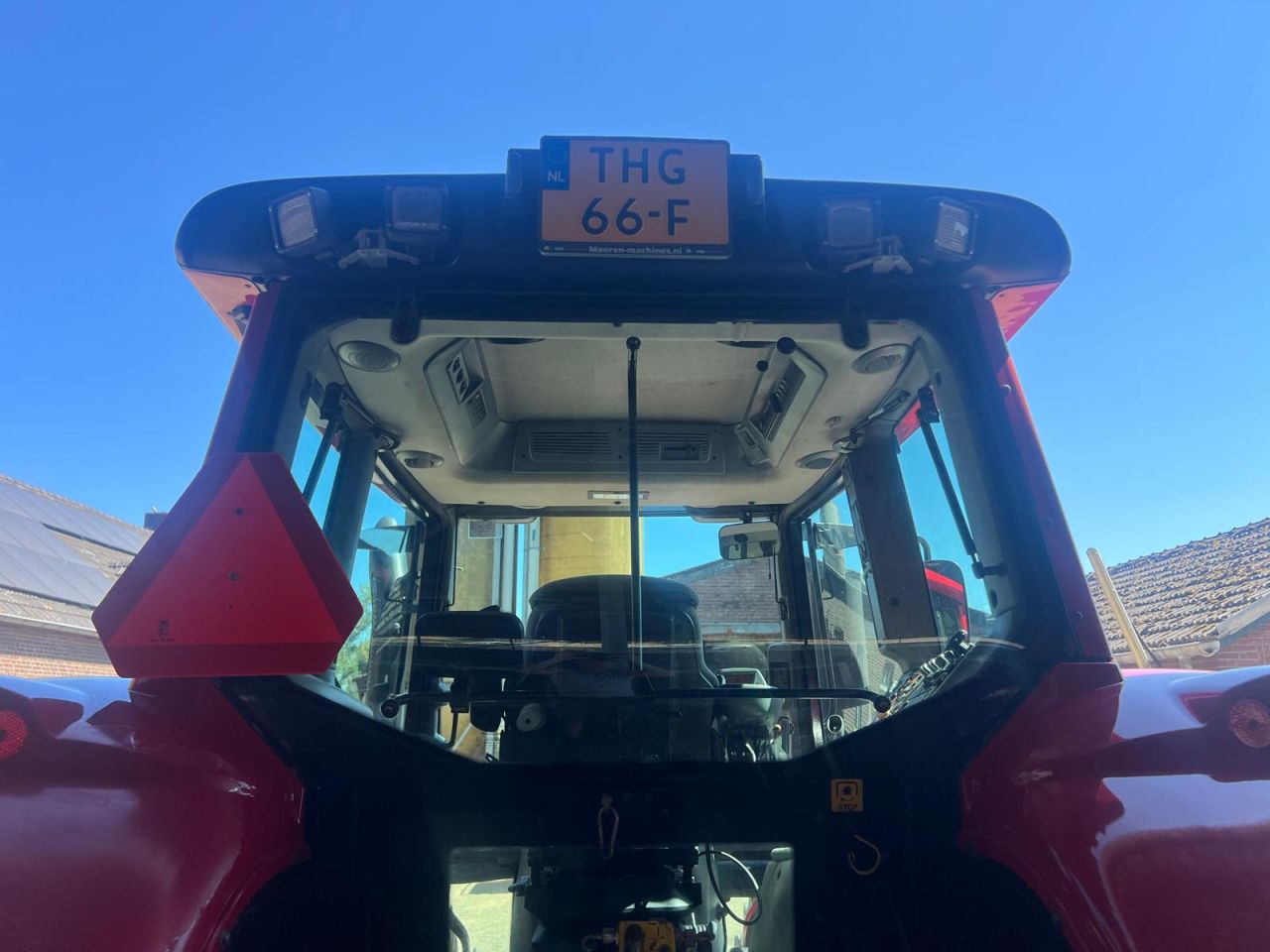 Valtra N142 Direct tractor