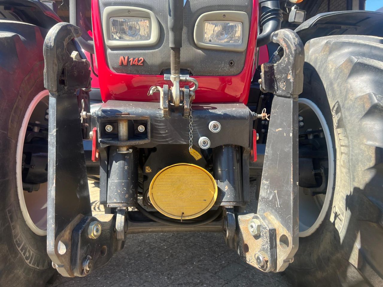 Valtra N142 Direct tractor