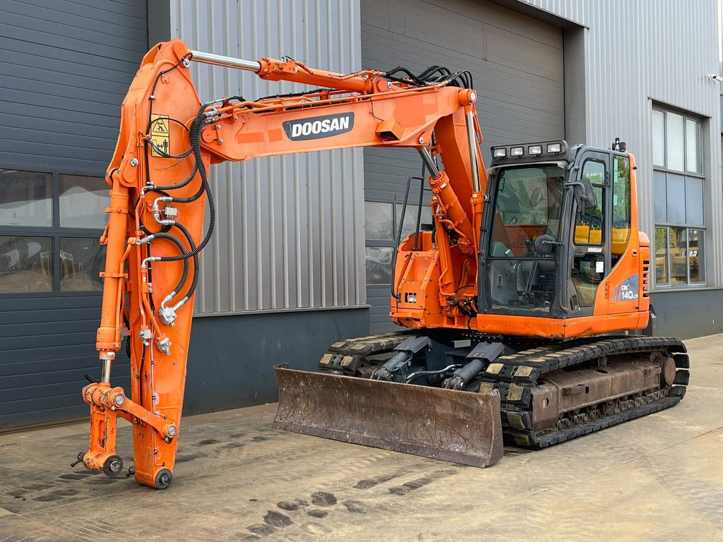 Doosan DX140LCR-3