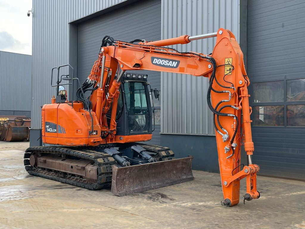 Doosan DX140LCR-3