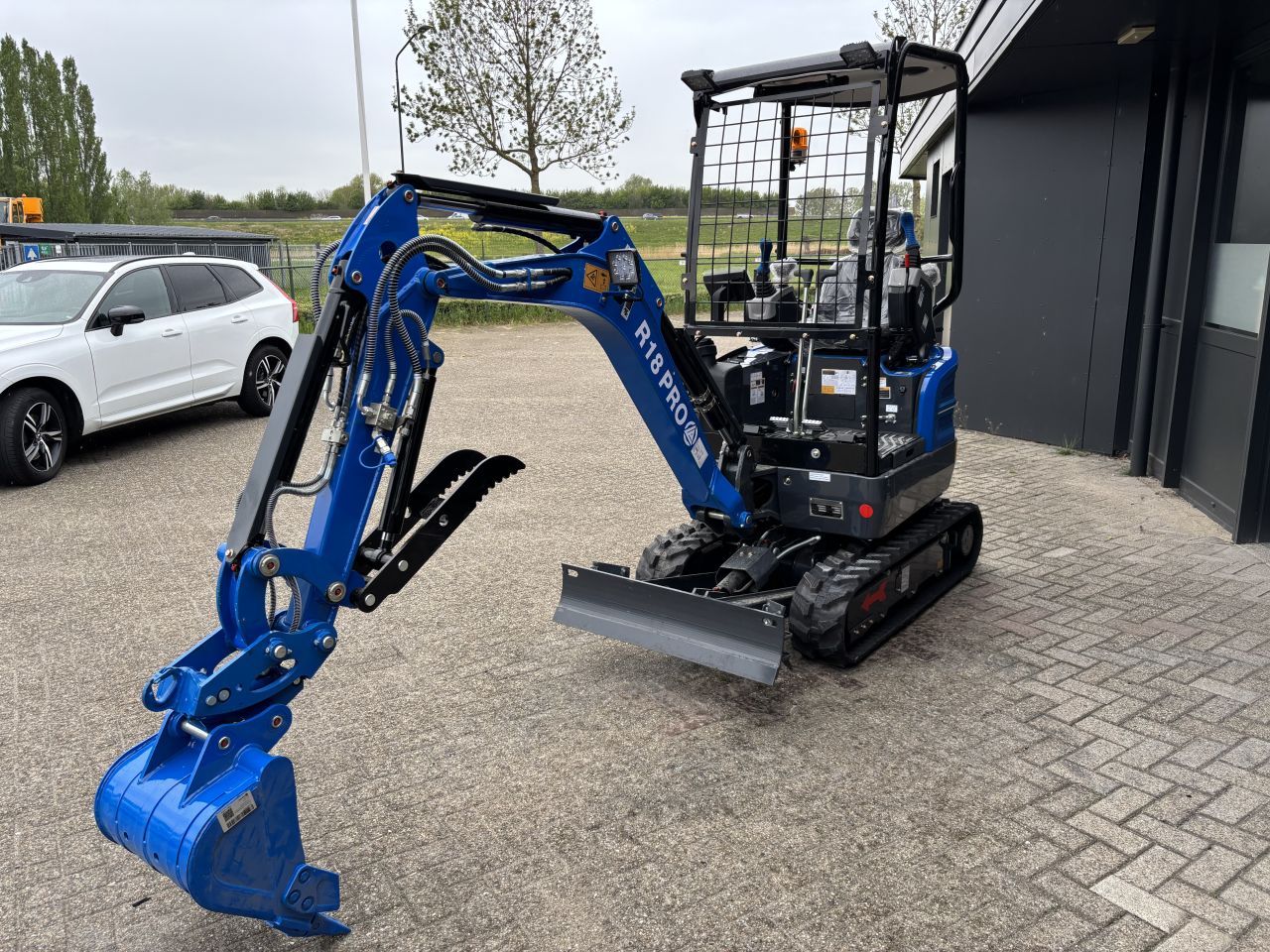 RIPPA R18 PRO KUBOTA 3-CYLINDER