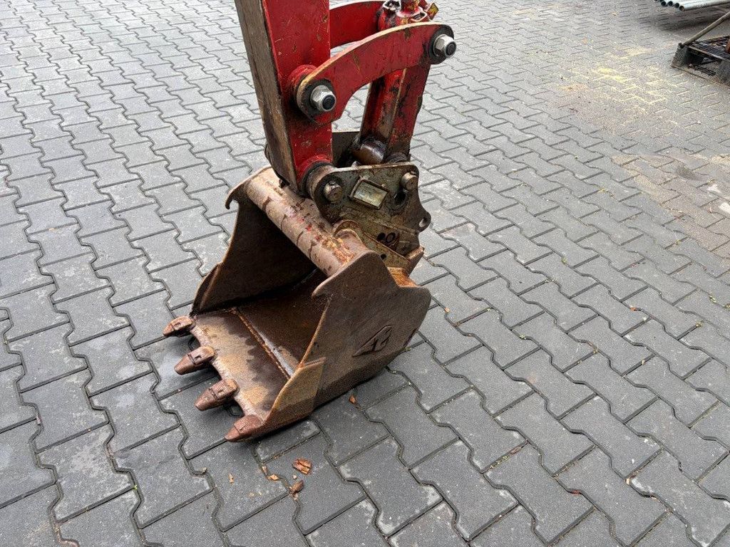 Rupsgraafmachine Yanmar B25V Diesel 14kW 2004